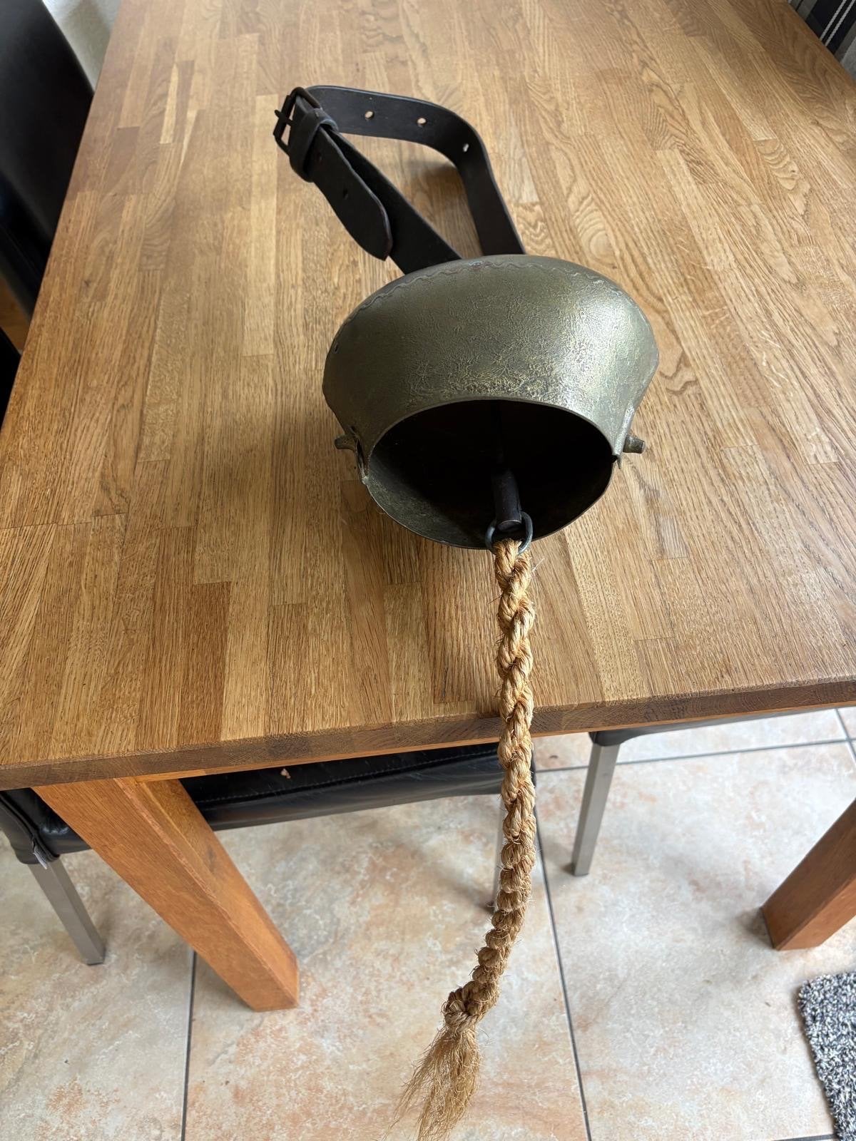 Antieke Koebel met Leren Riem - Decoratief Item, Ophalen of Verzenden