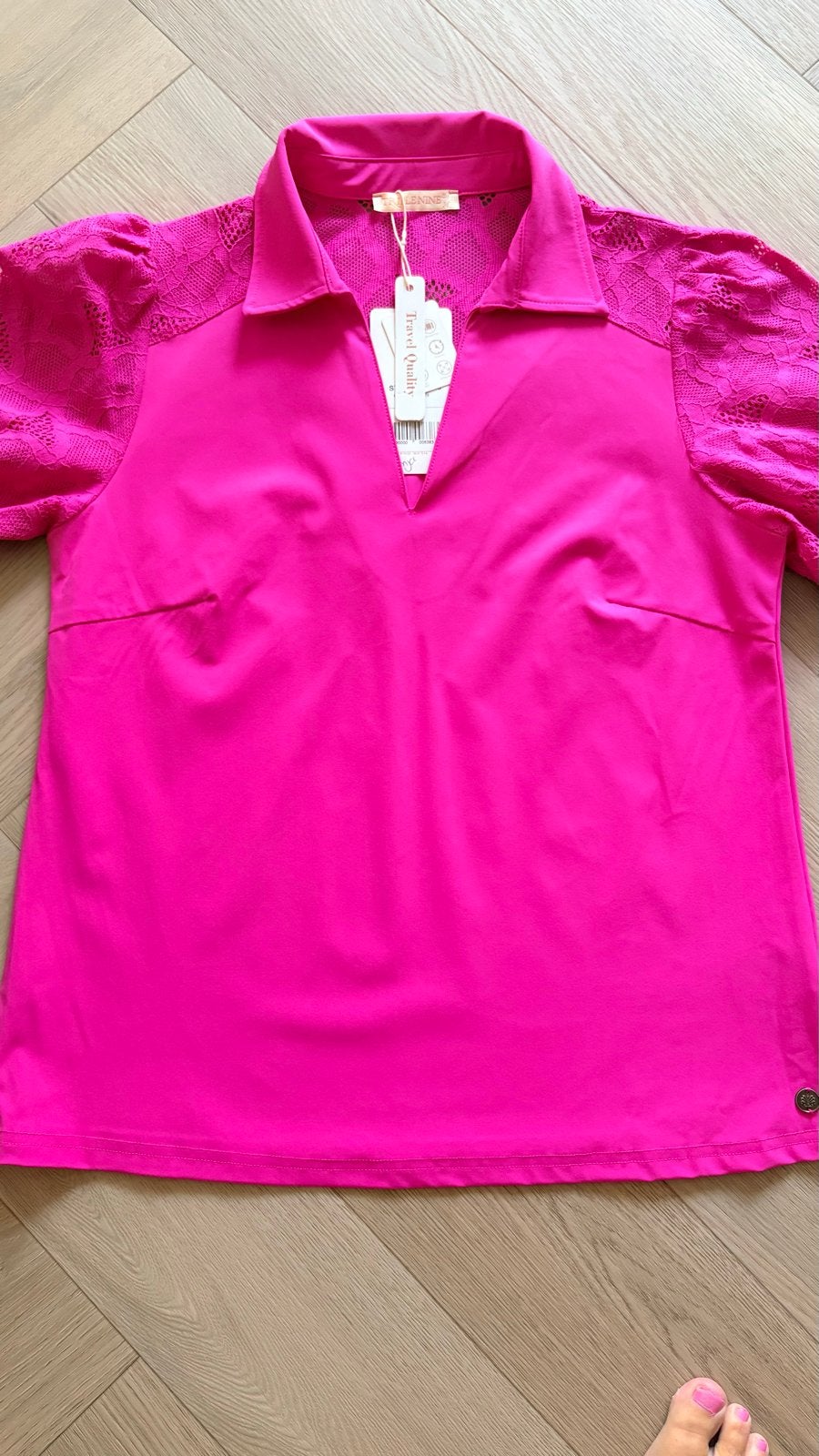 Hardroze Triple Nine shirt met kanten mouwen, Kleding | Dames, T-shirts, Maat 38/40 (M), Nieuw, Ophalen of Verzenden, Korte mouw