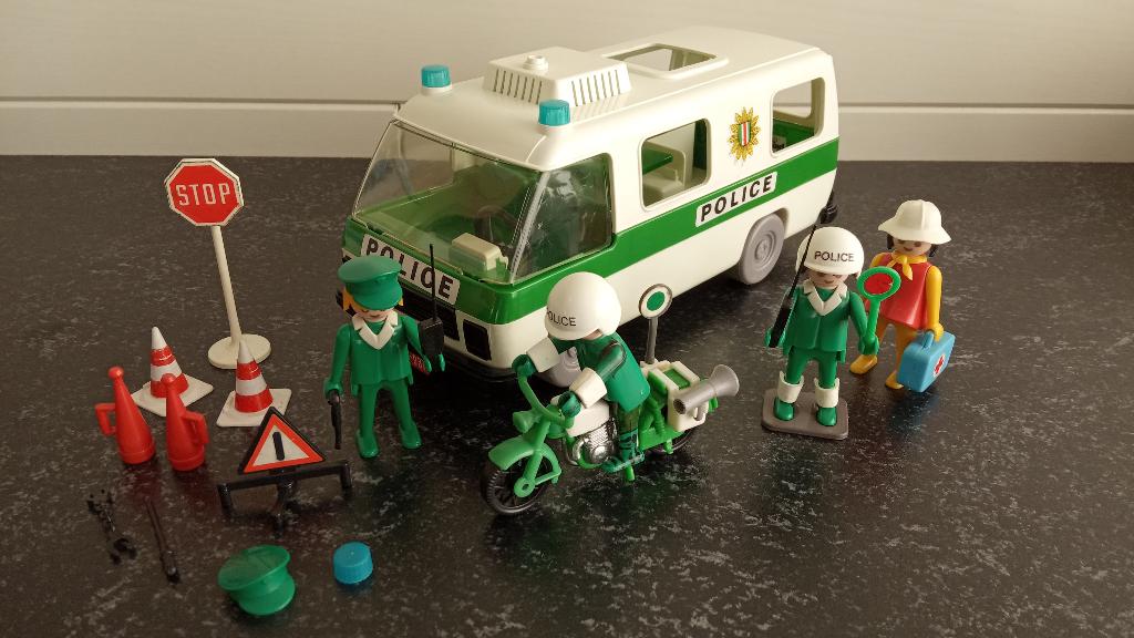 Playmobil Politiebusje met vele toebehoren, Ophalen of Verzenden, Gebruikt, Complete set