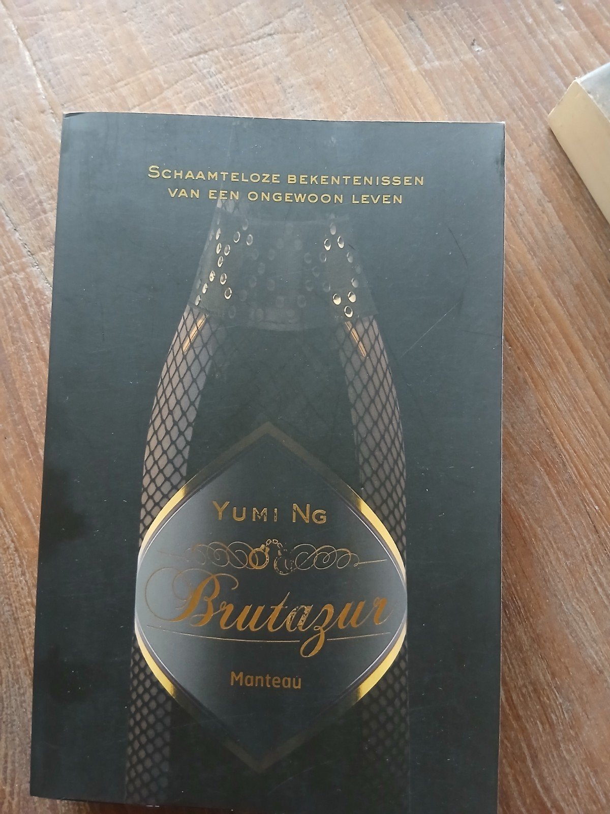 Brutazur - Yumi Ng - Zo goed als nieuw, Ophalen of Verzenden, Zo goed als nieuw, Yumi Ng
