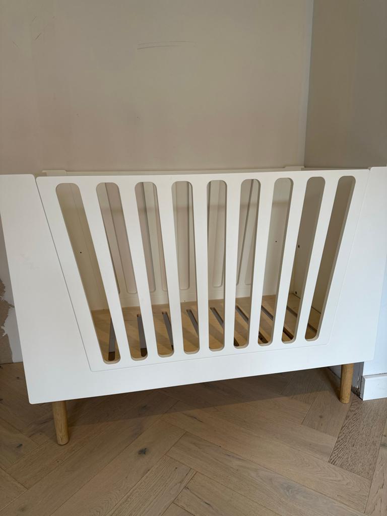 Done by Deer ledikant 70x140 met matras - nauwelijks gebruik, Kinderen en Baby's, Babywiegjes en Ledikanten, Zo goed als nieuw