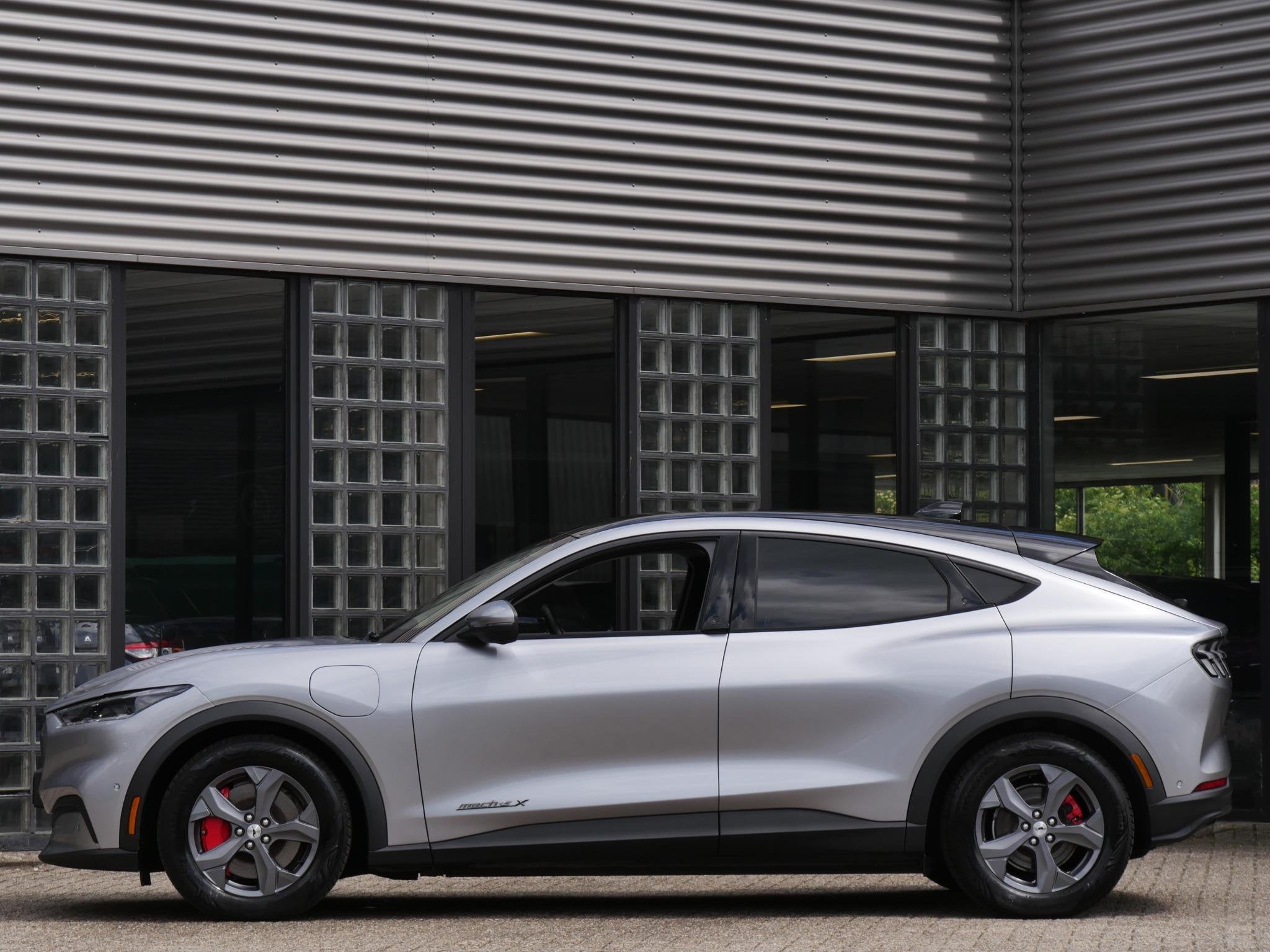 Ford Mustang Mach-E EXTENDED RWD 98kWh/ TECHNOLOGY PACK PLUS, Auto's, Ford, Gebruikt, 610 km, Origineel Nederlands, 570 min