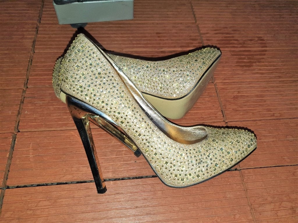 Goudkleurige glitter pumps Jumex mt.38 hoogte 12cm, Pumps, Overige kleuren, Ophalen of Verzenden, Zo goed als nieuw