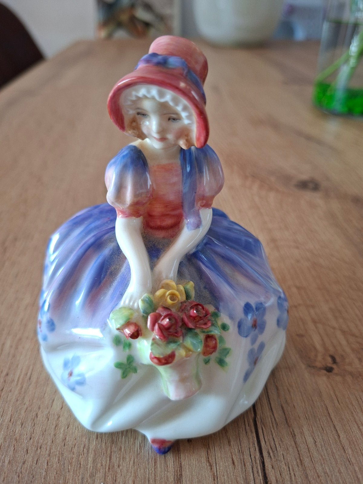 Beeldje, Antiek en Kunst, Antiek | Porselein, Ophalen of Verzenden