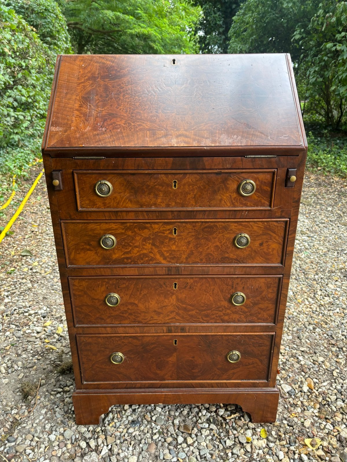 Houten Bureau met Lades, Ophalen