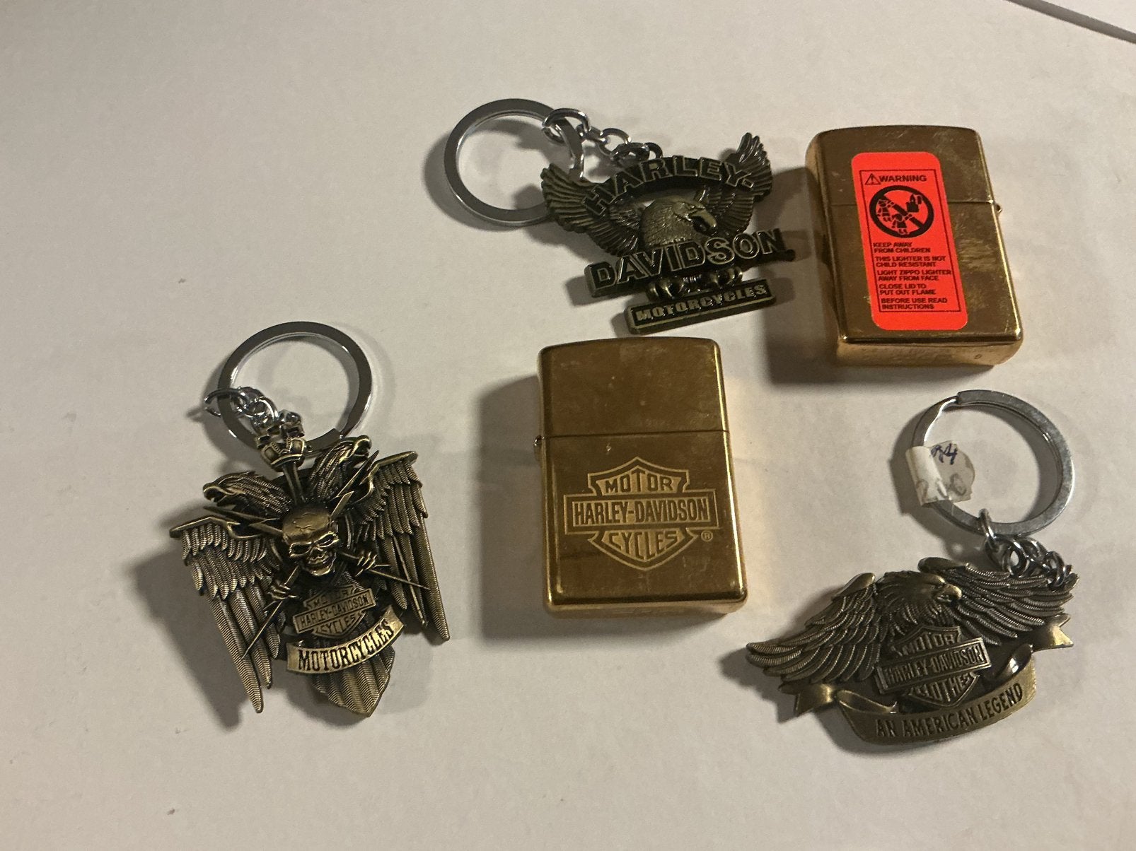 Zippo Harley-Davidson Aansteker - Nieuw +3 sleutel hangers, Verzamelen, Ophalen of Verzenden, Nieuw, Aansteker