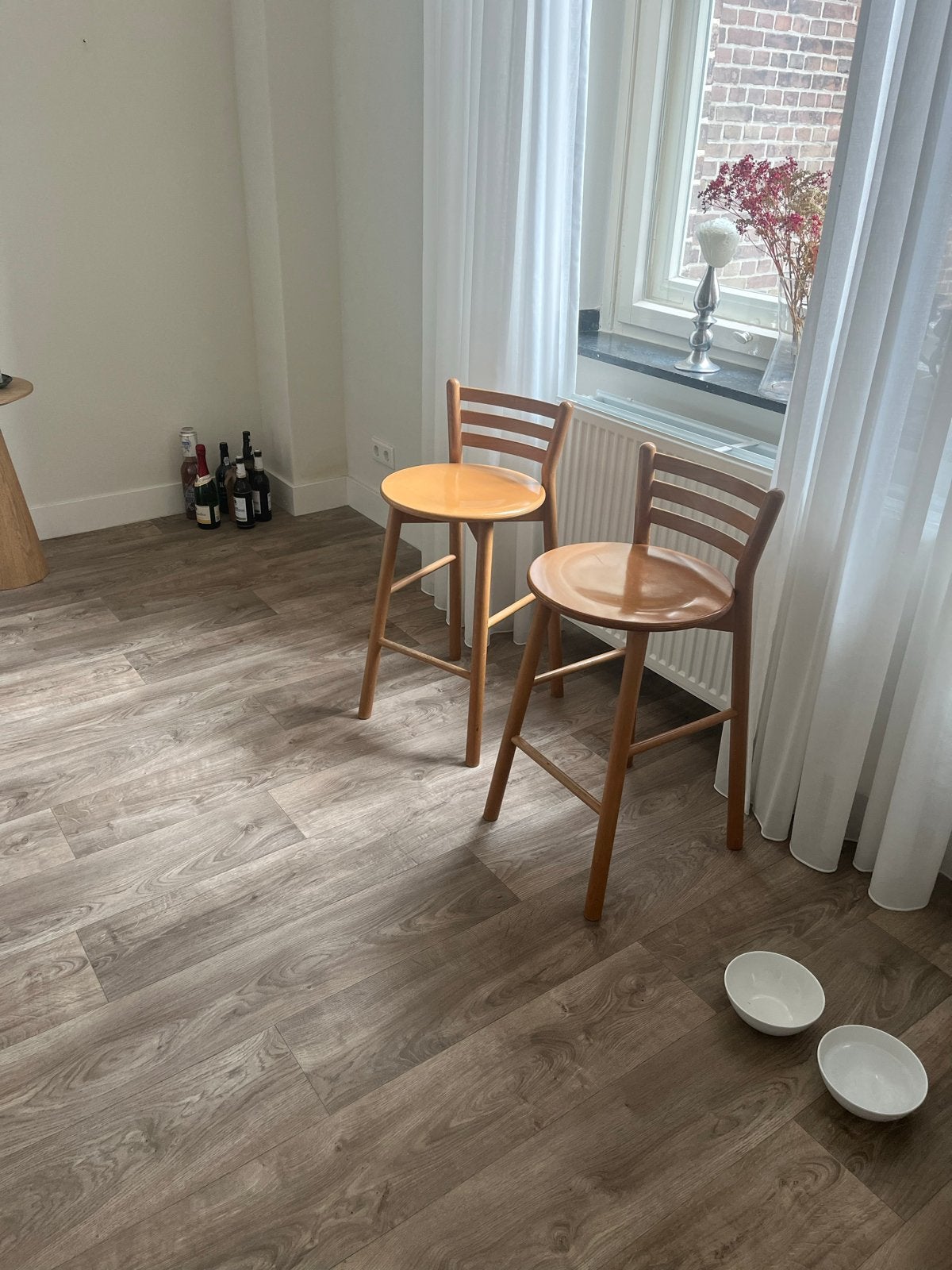 Set van 2 vintage houten barkrukken - design, Huis en Inrichting, Ophalen, Gebruikt, 90 cm of meer, Hout