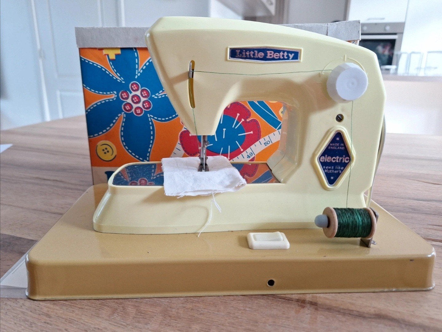 Little Betty miniatuur naaimachine uit de jaren '50 / '60., Ophalen of Verzenden, Nieuw
