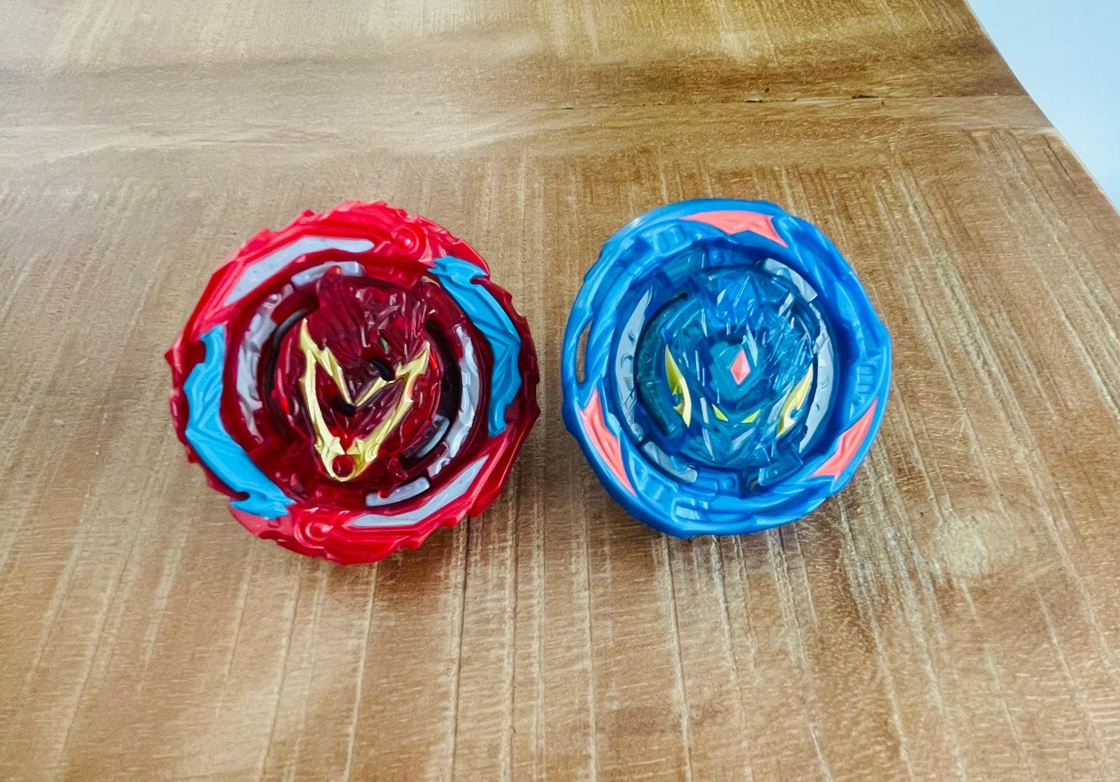 Hasbro Beyblade Burst blades, 2 stuks!, Ophalen of Verzenden, Zo goed als nieuw
