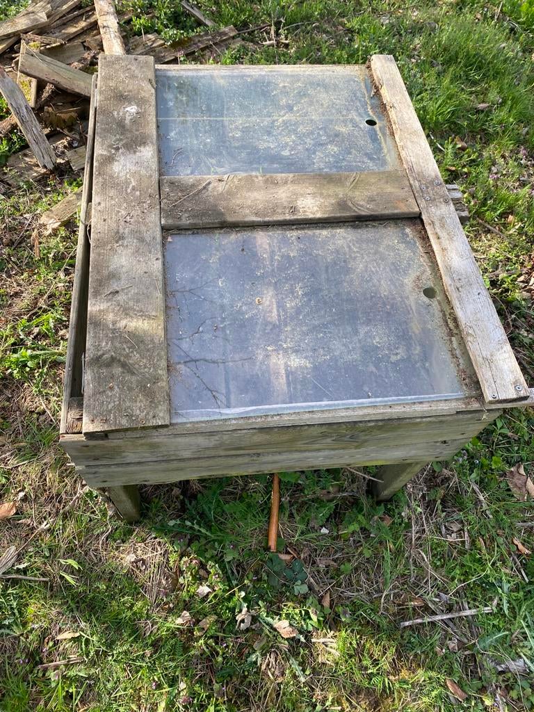 Gratis af te halen: houten kweekbak / broeibak voor moestuin, Tuin en Terras, Kweekspullen, Ophalen of Verzenden, Gebruikt, Kweekbak
