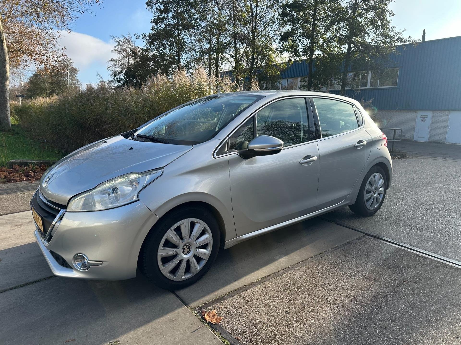 Peugeot 208 1.6 VTi Allure Automaat! Clima! PDC! LM velgen!, Auto's, Euro 5, Gebruikt, Bedrijf, 1065 kg