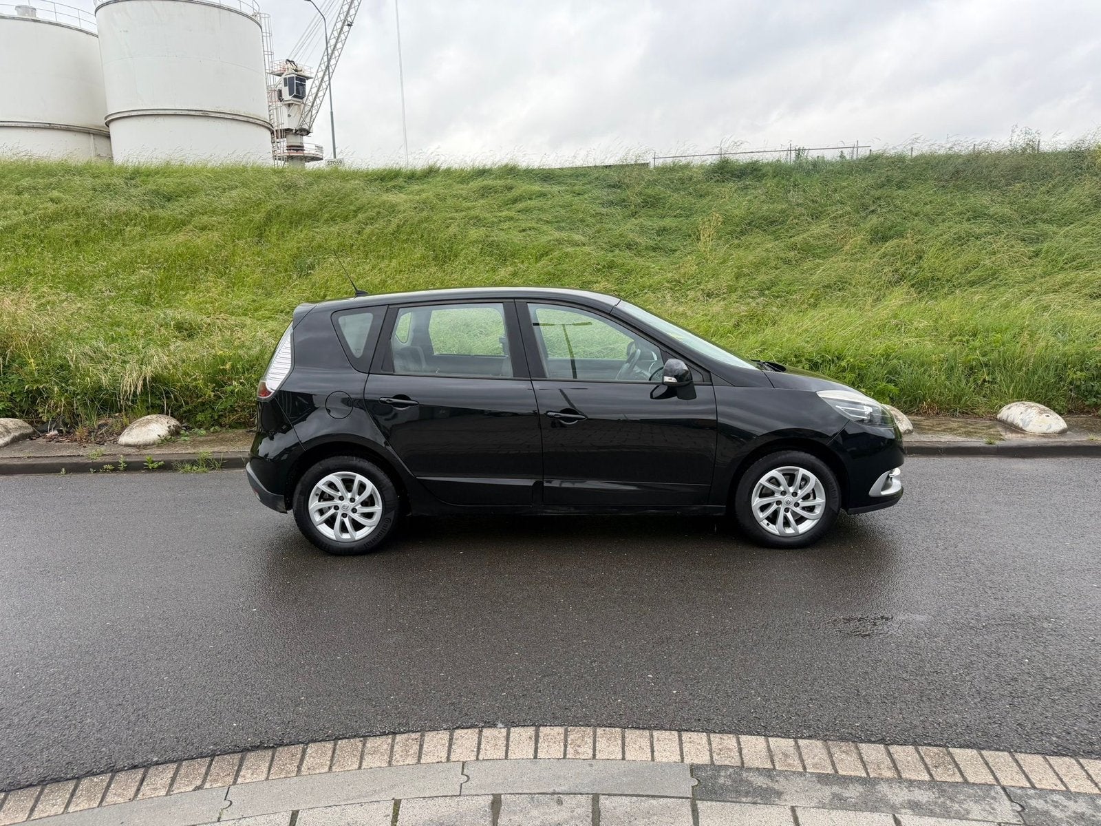 Renault Scénic 1.2 TCE 97KW 2014 Zwart, Auto's, Renault, Bedrijf, Scénic, Benzine, C, MPV, Handgeschakeld, Geïmporteerd, Zwart