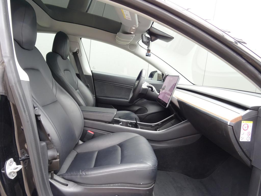 Tesla Model 3 Long Range AWD 75 kWh * BLACKED OUT * 445 KM R, 462 pk, Zwart, Stoelverwarming, 84 €/maand