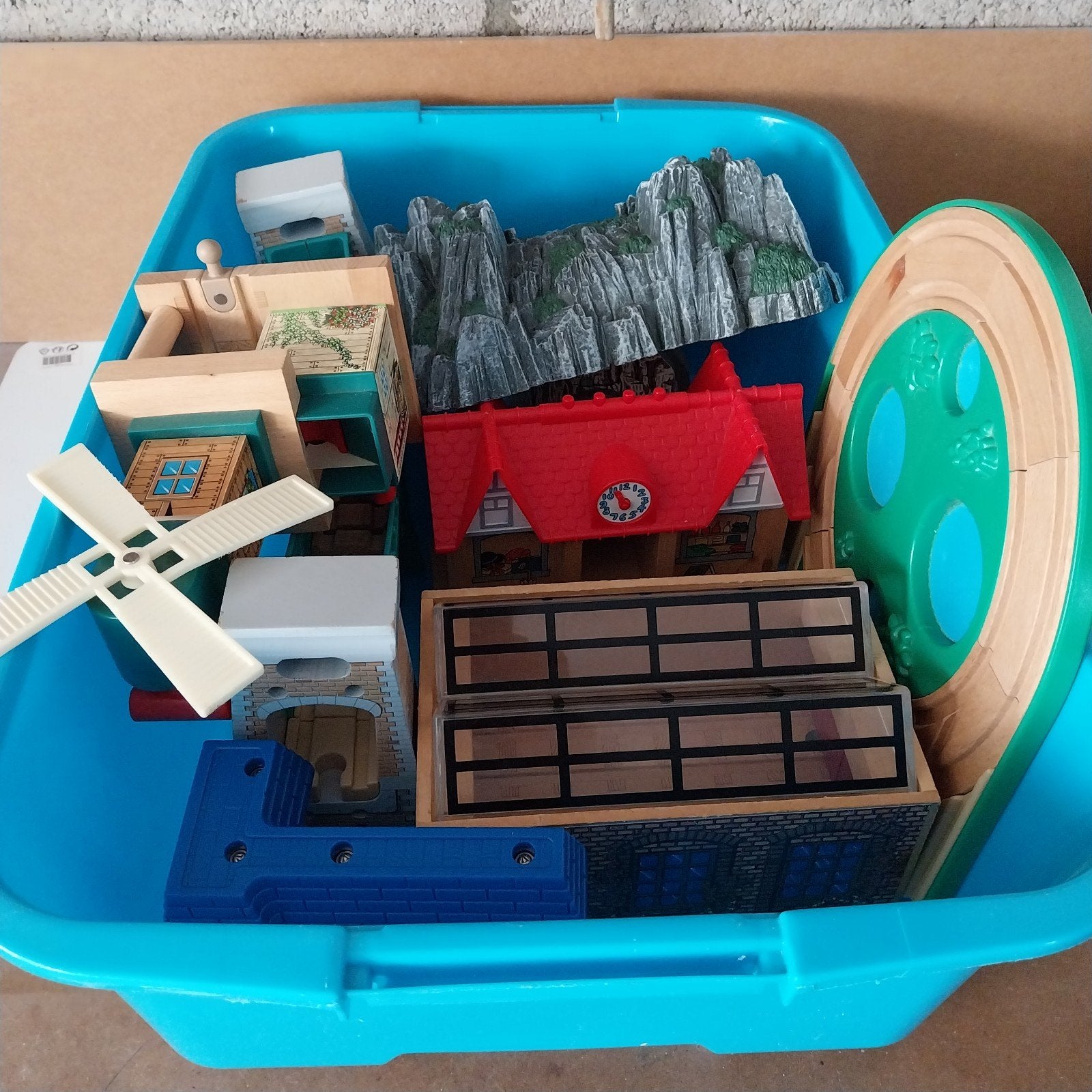 Grote set houten treinbaan accessoires (Thomas de Trein), Ophalen of Verzenden, Gebruikt, Hout