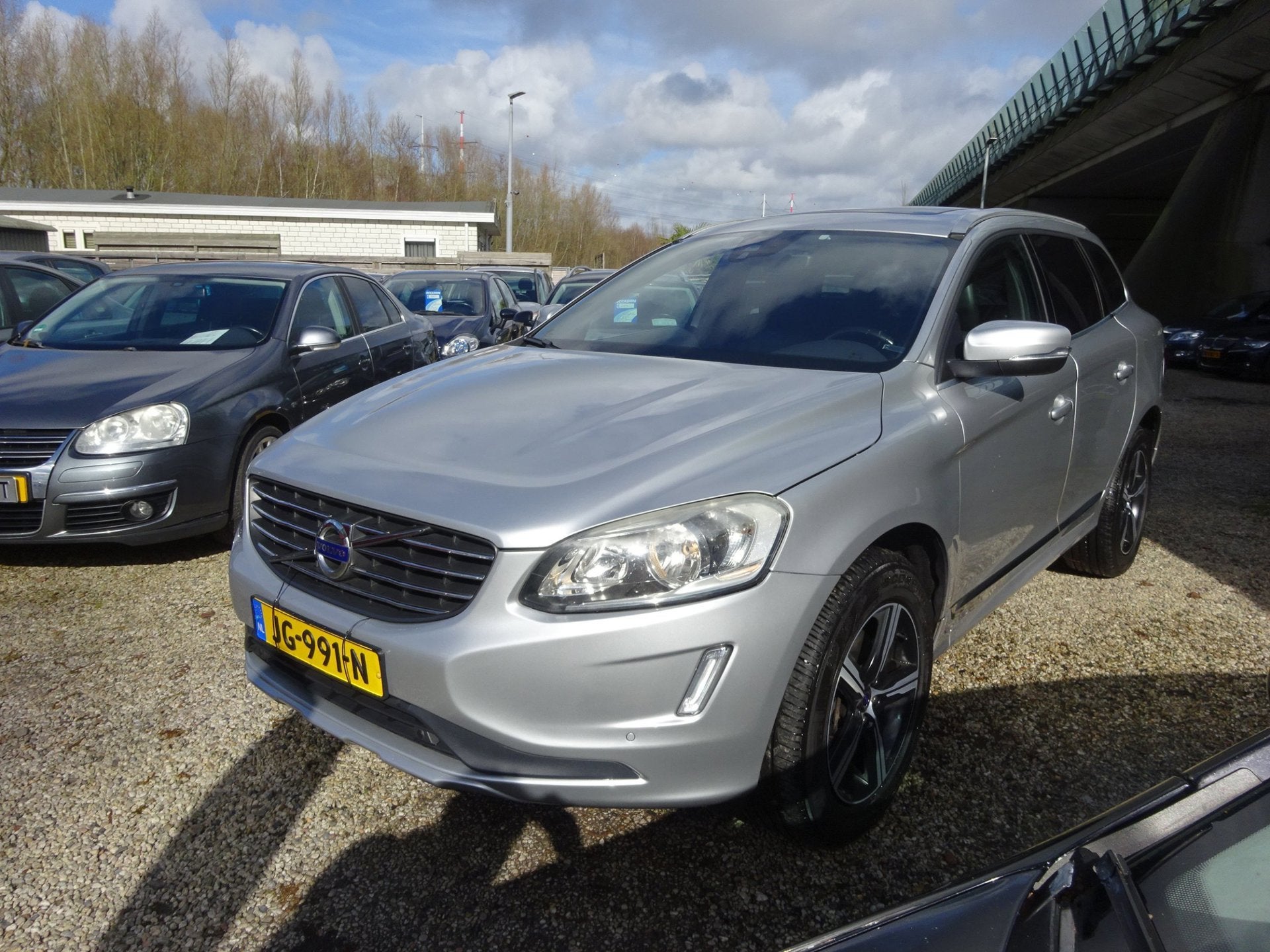 Volvo XC60 2.0 D4 FWD Ocean Race automaat trekhaak, 4 cilinders, 1634 kg, Automatische klimaatregeling, Leder