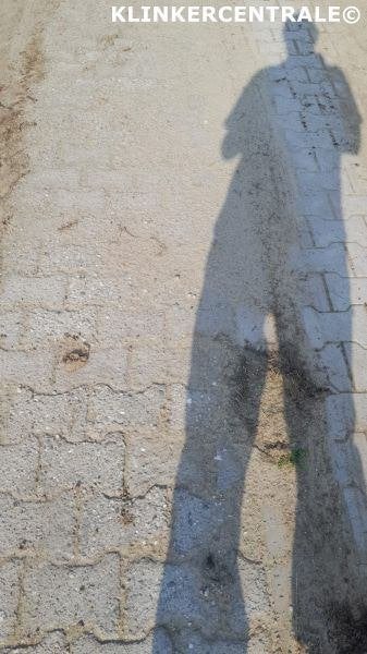 ROOIKORTING 1.700m2 grijs beton H-klinkers H-profiel straats, Tuin en Terras, Bij dit gebruikte product niet te achterhalen, Gebruikt
