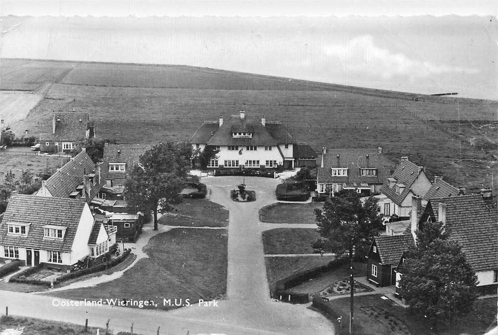 304-242-021 Oosterland-Wieringen MUS Park, Ophalen of Verzenden, Voor 1920, Noord-Holland