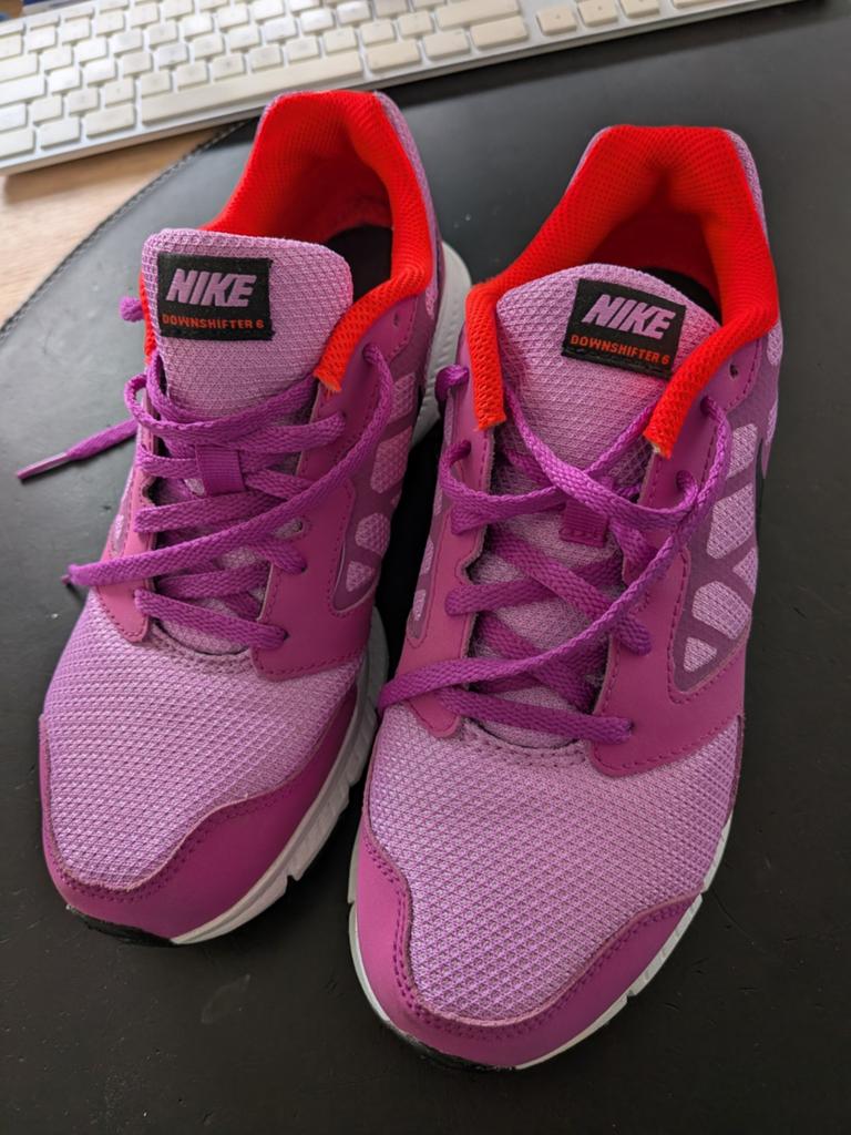 Nike fitnesschoen, Ophalen of Verzenden, Zo goed als nieuw, Sneakers of Gympen