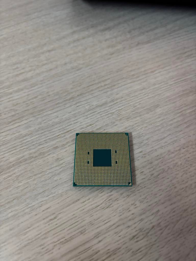 AMD Ryzen 7 2700X - 8-core processor, Ophalen of Verzenden, Zo goed als nieuw, 8-core, 3 tot 4 Ghz