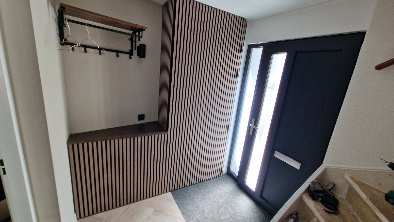 1 dicht pak Lattenwand Brisbane vergrijsd walnoot + extra, Huis en Inrichting, Hout, Nieuw, Bruin, Wandbord of Wandpaneel