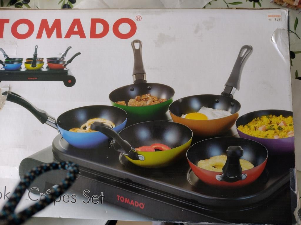 Tomado Elektrische Pannenkoeken Wokset - 6 Pannetjes, Ophalen
