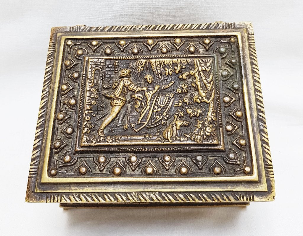 Juwelenkist brons klassieke taferelen., Antiek en Kunst, Antiek | Koper en Brons, Ophalen of Verzenden, Brons