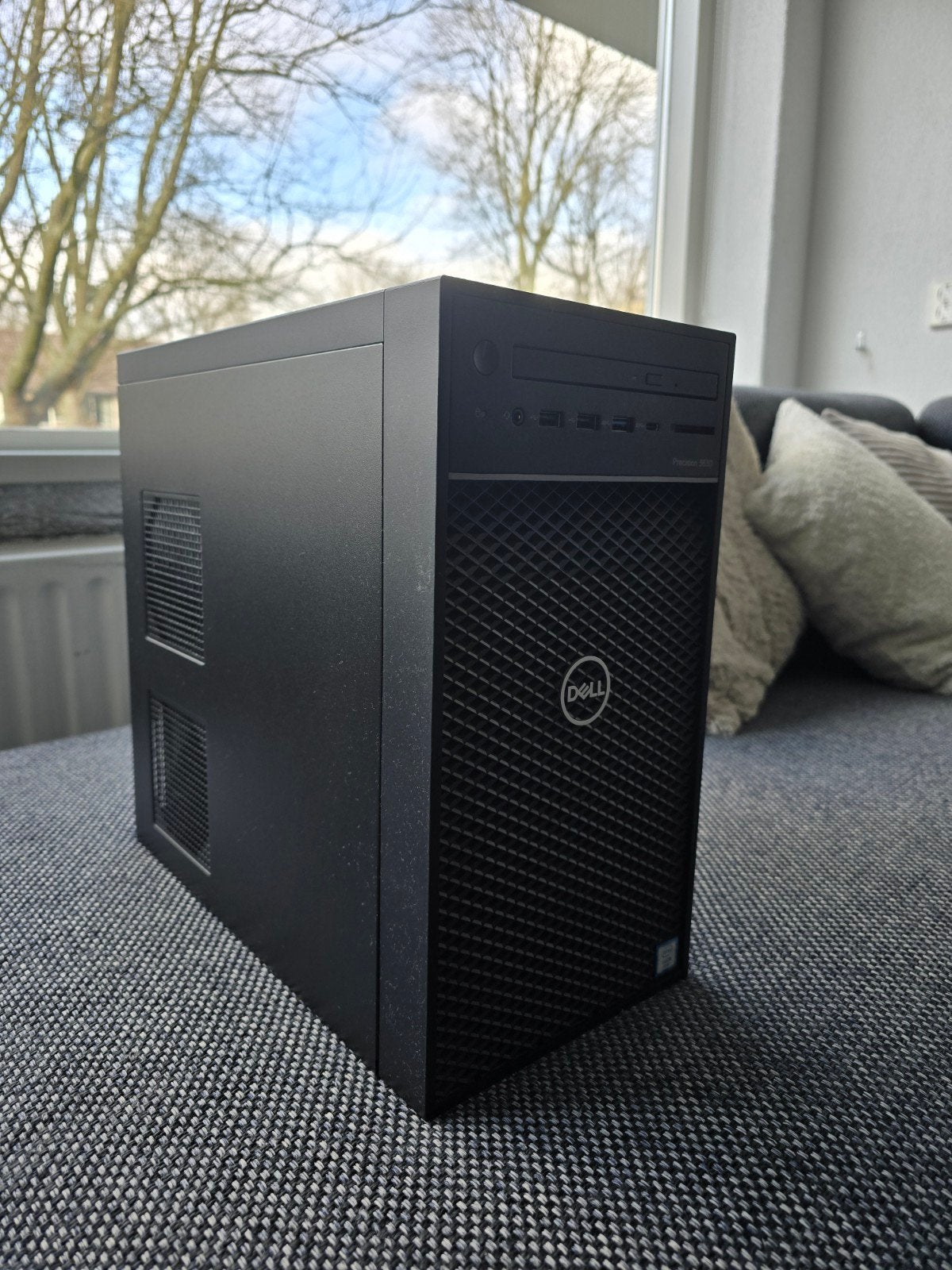 Nette en krachtige Dell Precision 3630 workstation, Computers en Software, Desktop Pc's, Zo goed als nieuw, 3 tot 4 Ghz, SSD, 16 GB