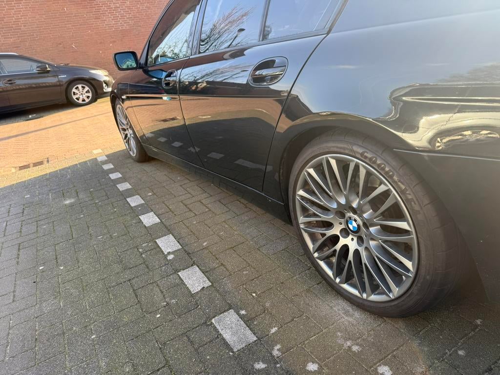 BMW 7-Serie 3.0 730LD AUT 2006 Zwart, Auto's, BMW, Automaat, Achterwielaandrijving, Zwart, 2993 cc