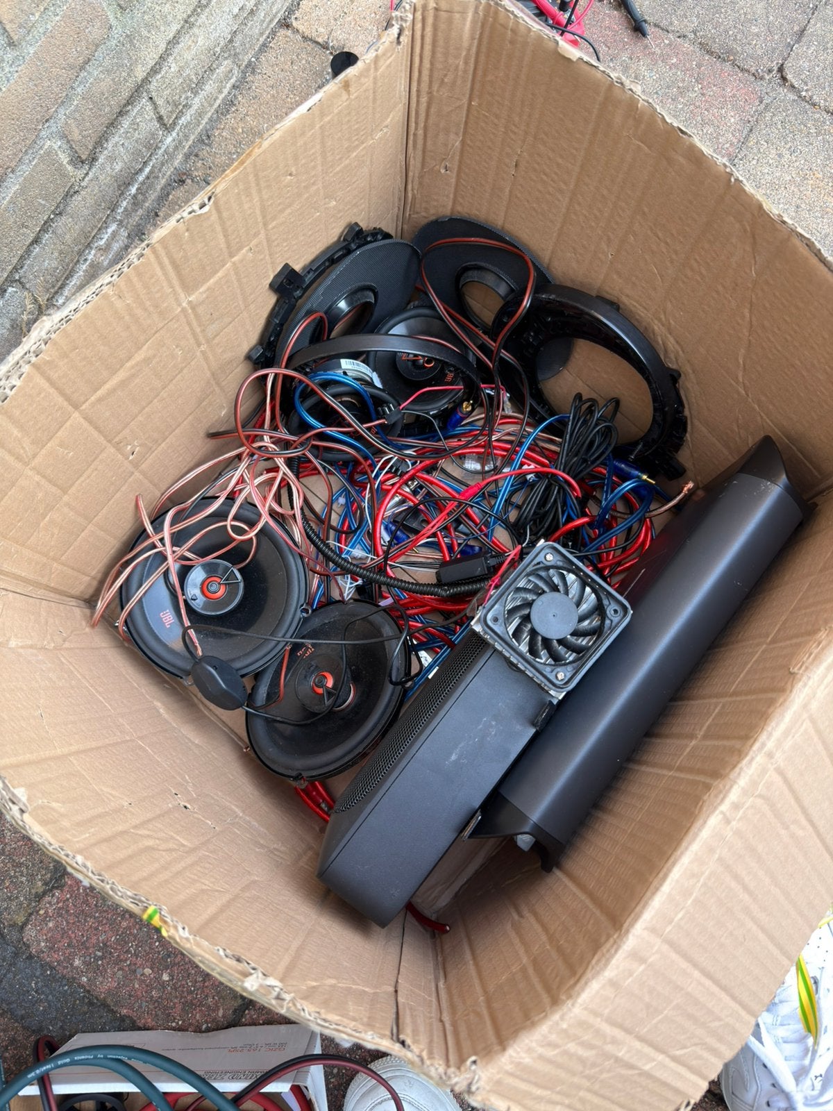 Jbl bass pro nano, jbl concert a704 & 4x speakers, Ophalen, Gebruikt