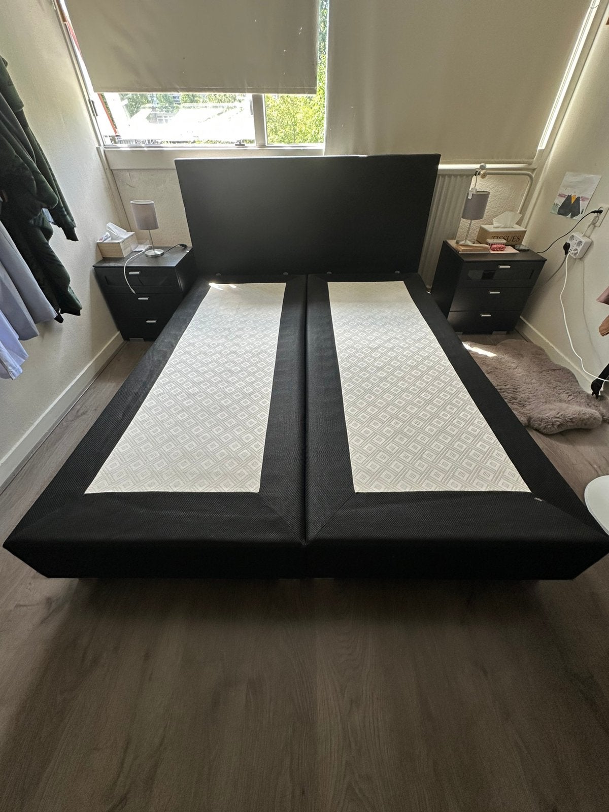 Boxspring (zonder matrassen) met hoofdbord, Ophalen, Gebruikt, Zwart, Tweepersoons