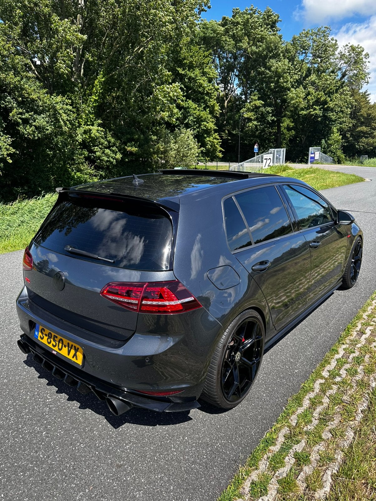 Volkswagen Golf 7 GTI DSG 2013, 1984 cc, Zwart, 690 kg, Particulier