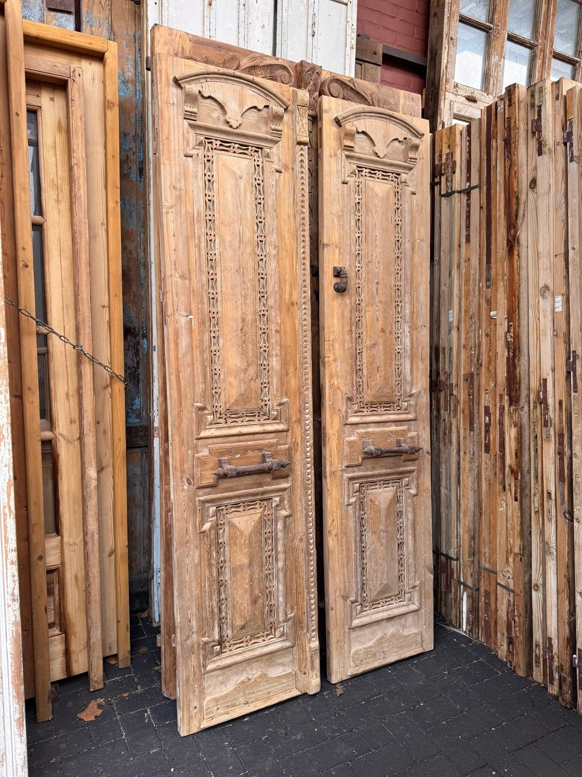 Antieke dubbele paneeldeur met fraai houtsnijwerk, Ophalen of Verzenden, Gebruikt, Hout