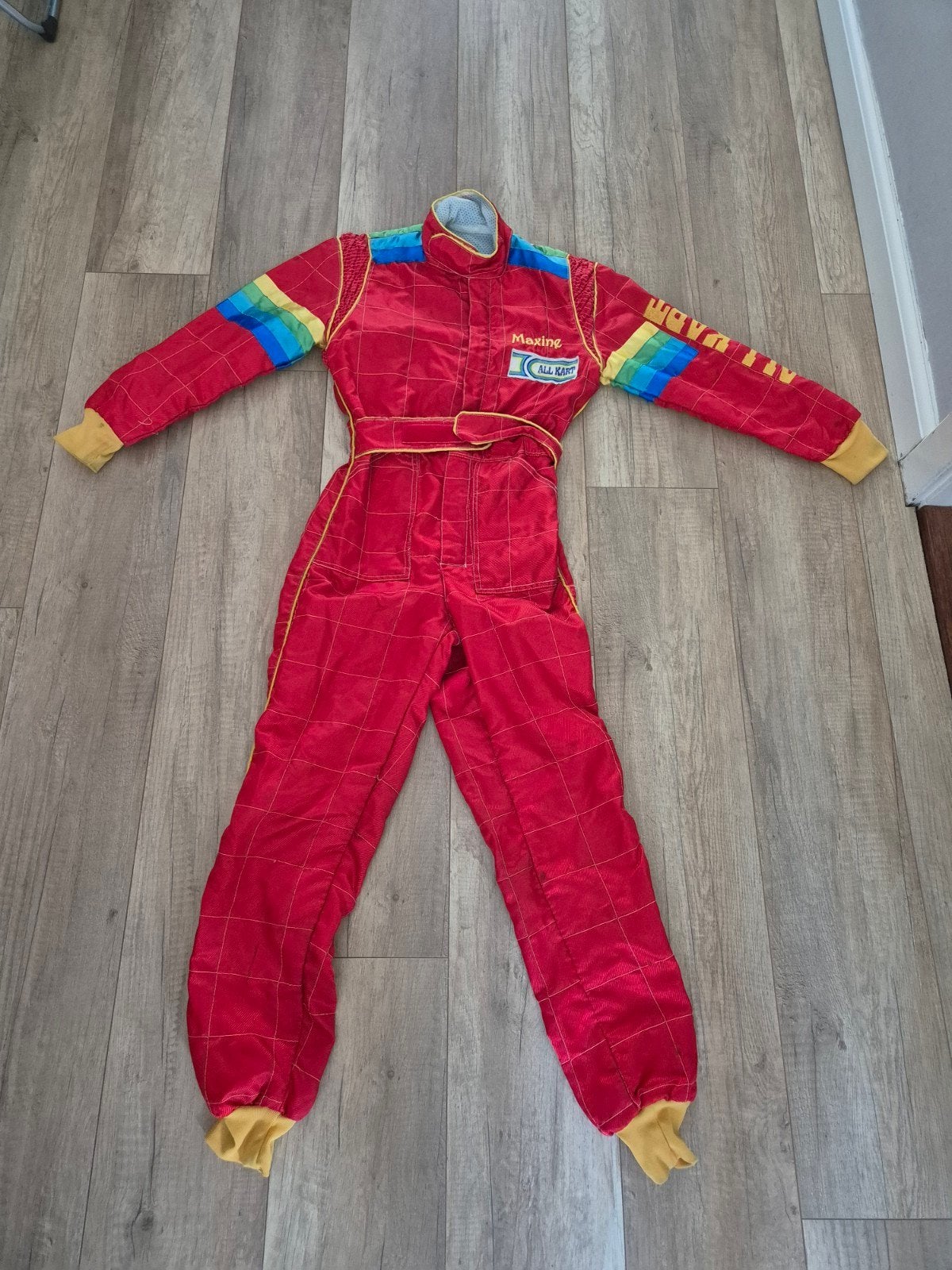 MIR All Kart raceoverall - Rood met regenboogdetails, Auto diversen, Autosport-onderdelen, Ophalen of Verzenden, Gebruikt