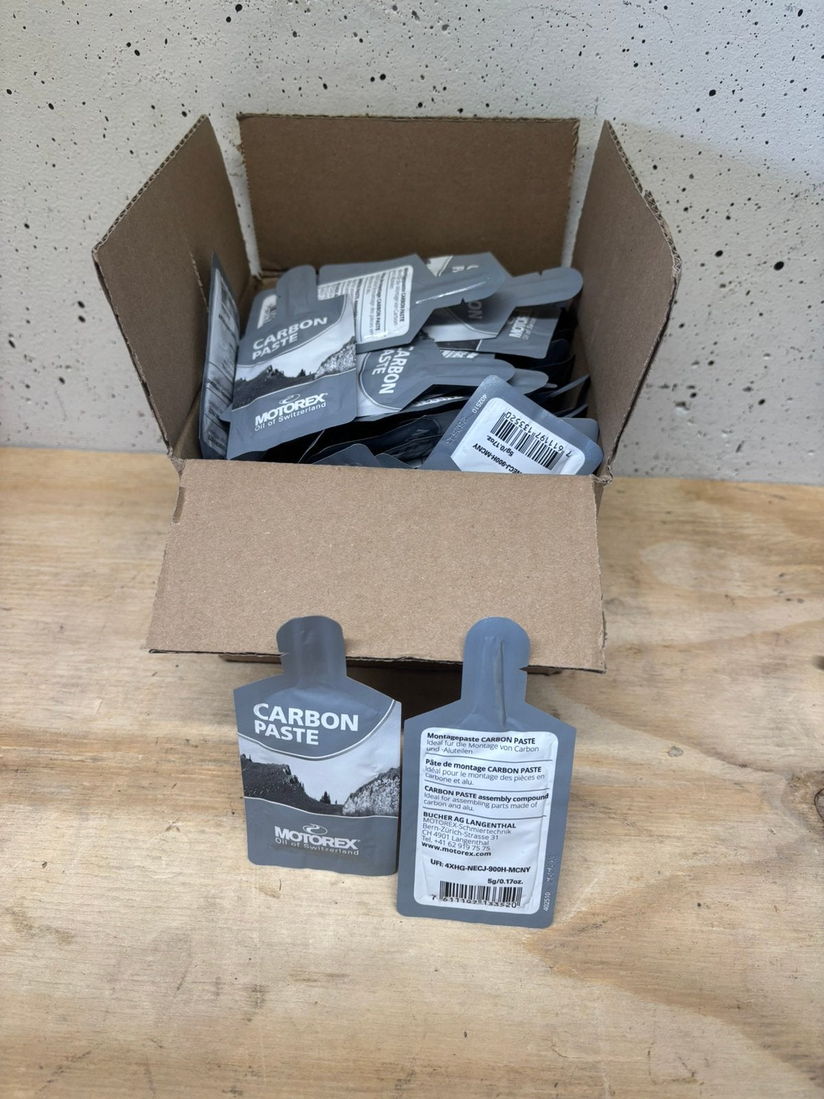Partij Motorex carbonpasta 99x  5 gram verpakking, Ophalen of Verzenden, Nieuw
