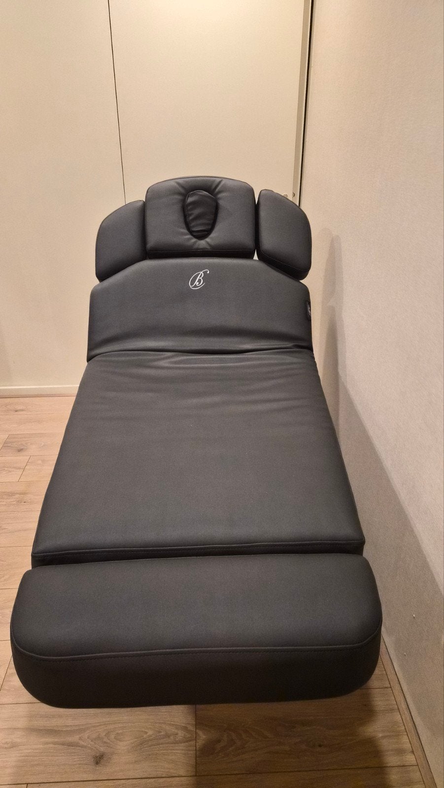 Bellezi behandelstoel Velvet EVO W4 Pro Podo, Ophalen of Verzenden, Refurbished, Overige typen