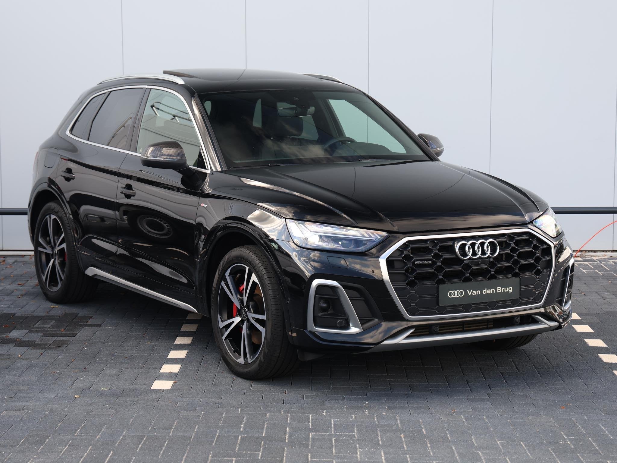 Audi Q5 55 TFSI e S edition Competition | Pano | Dodehoek de, Auto's, Automaat, 14 kWh, Gebruikt, 4 cilinders