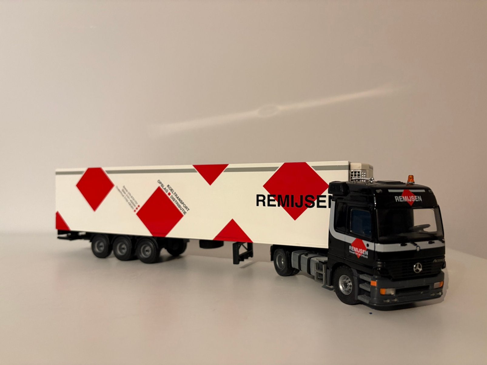 Mercedes Actros Remijsen Tekno, Verzenden, Zo goed als nieuw, Bus of Vrachtwagen, Tekno