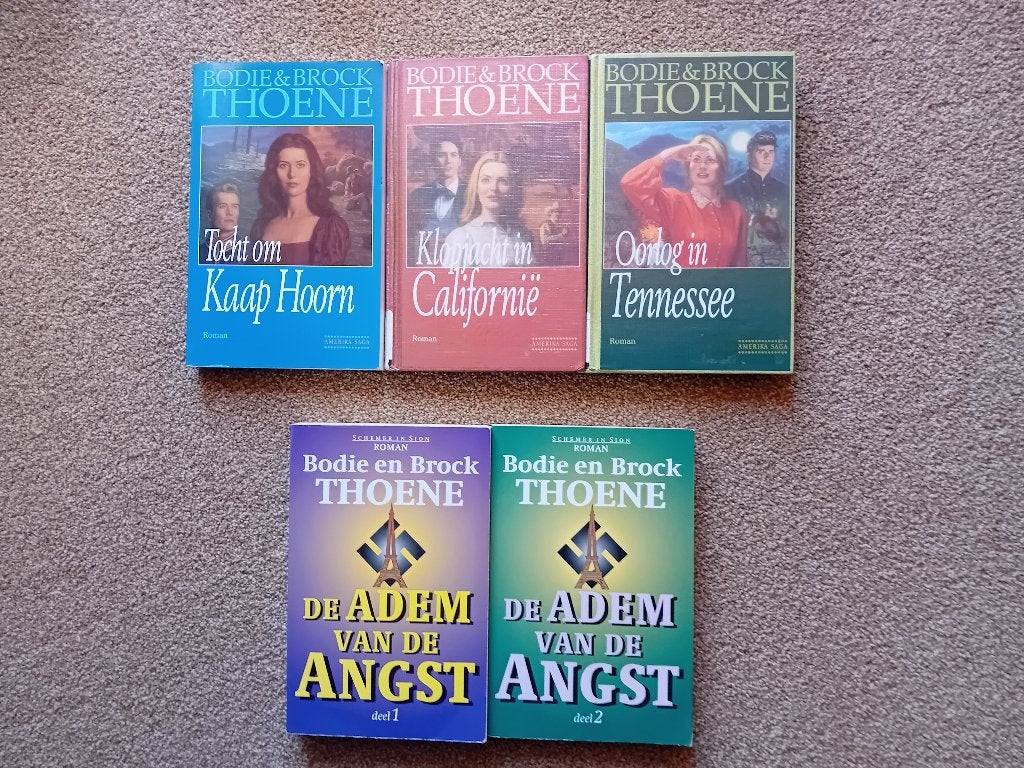 Bodie Thoene - 2 serie's:, Boeken, Ophalen of Verzenden, Zo goed als nieuw