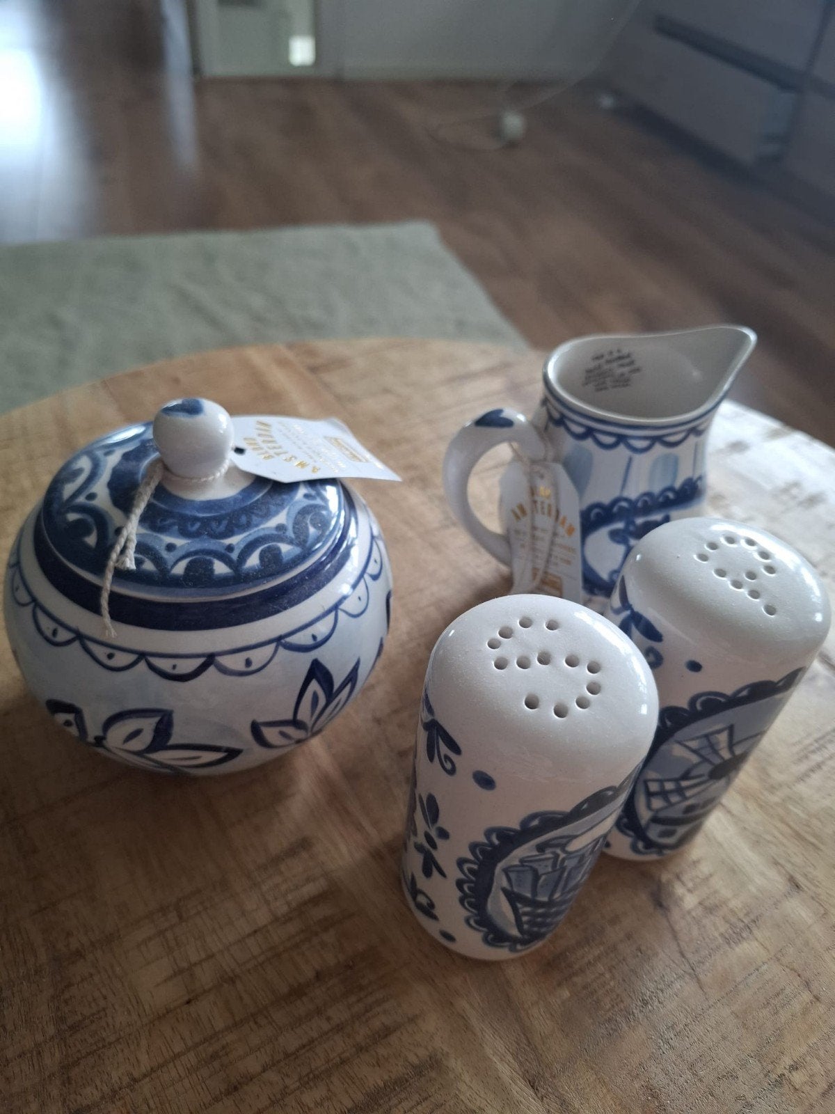 Delfts blauw setje van Blond. Nieuw!
Peper en zout set.
Suik, Overige typen, Nieuw, Ophalen of Verzenden, Aardewerk