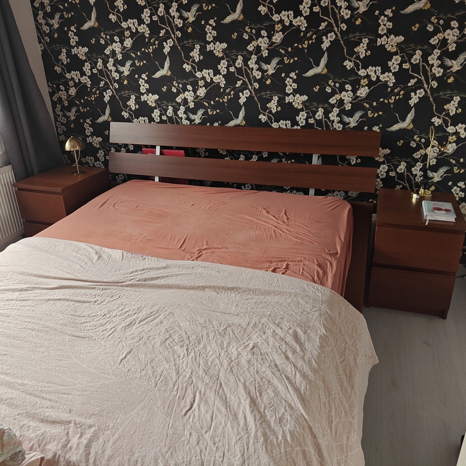 Malm bed met 2 nachtkastjes (exclusief matras), Wit, Tweepersoons, Ophalen of Verzenden, Zo goed als nieuw