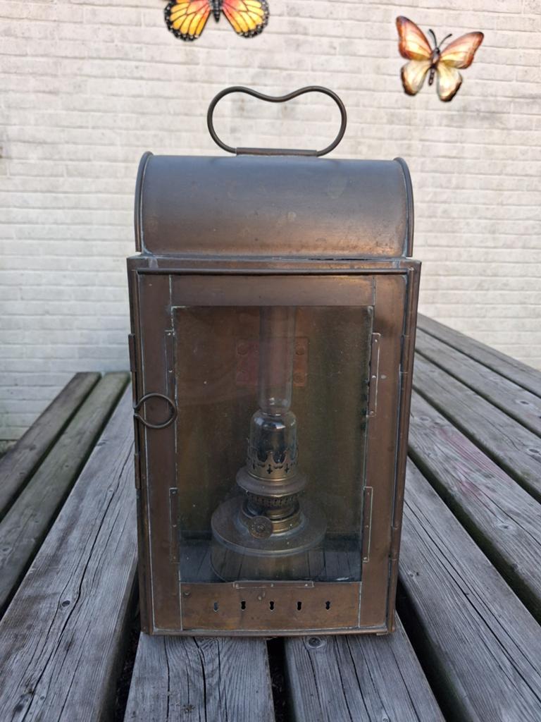 Antieke scheepslamp gemaakt van koper of messing, olielamp, Antiek en Kunst, Antiek | Lampen, Ophalen