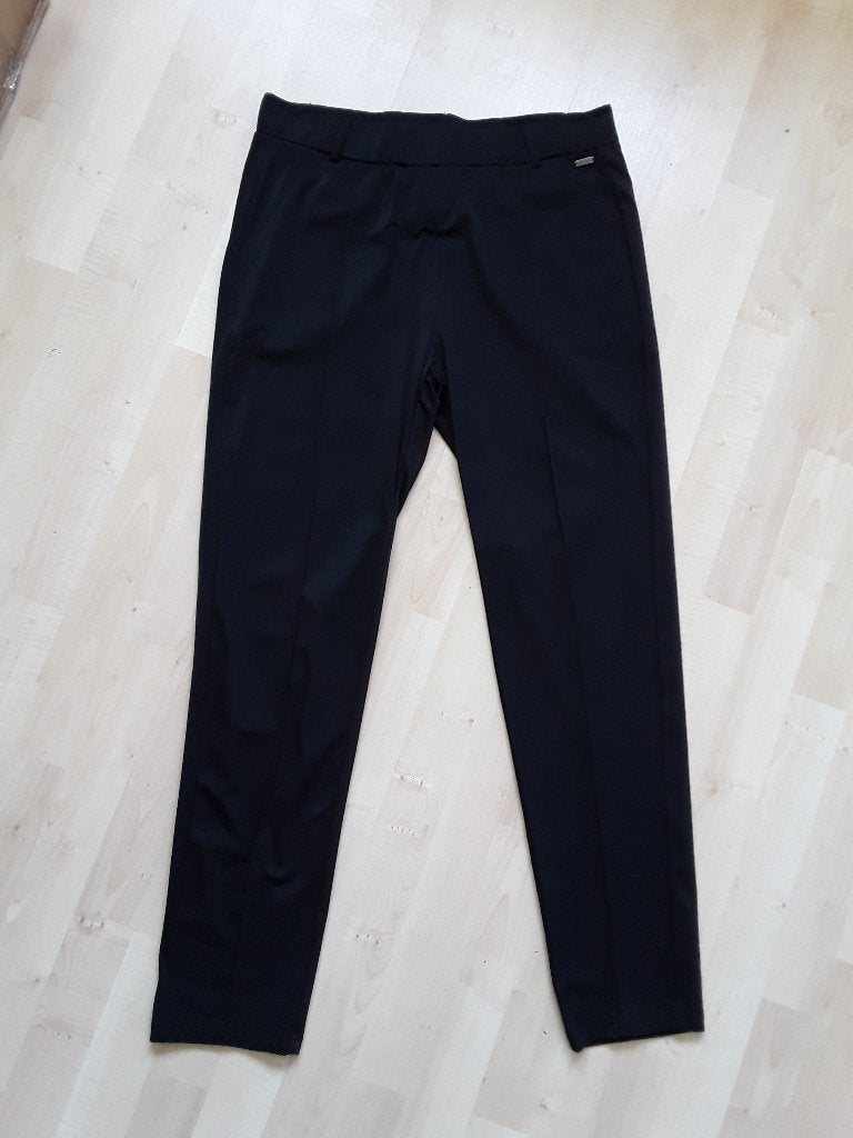 Zwarte travelstof broek van Ambika mt L, Verzenden, Zwart, Maat 42/44 (L), Zo goed als nieuw