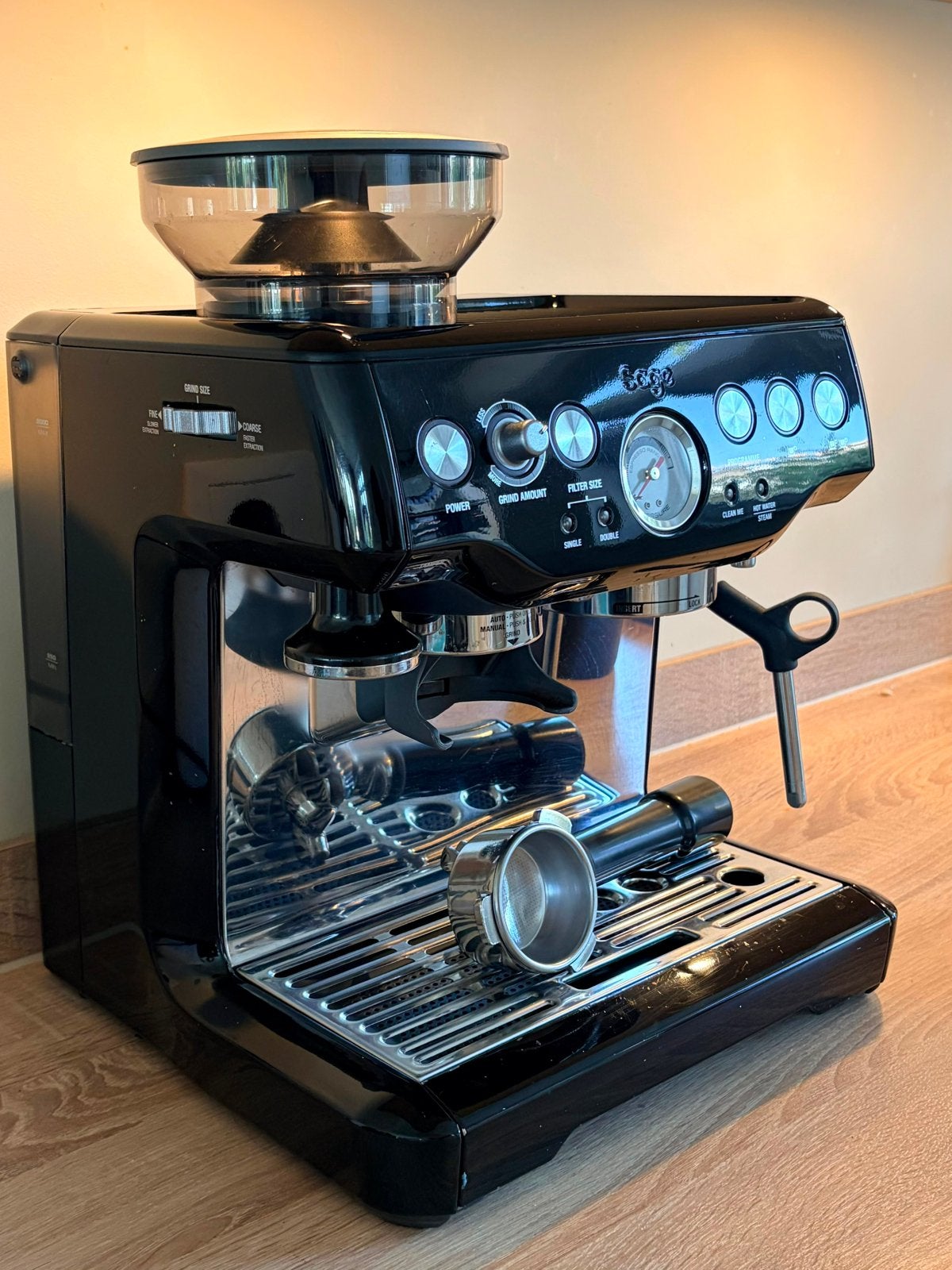Sage Barista Express Black Truffle inclusief accessoires, Gebruikt, Espresso apparaat, Koffiebonen, Ophalen