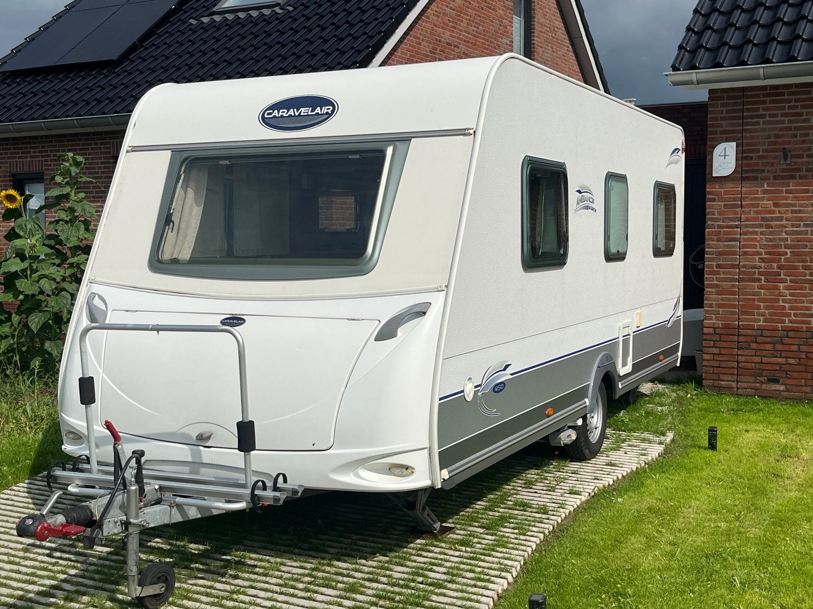 Caravelair Ambiance Style 450 met losse bedden en mover, Caravans en Kamperen, Caravans, Ringverwarming, Rondzit, Particulier