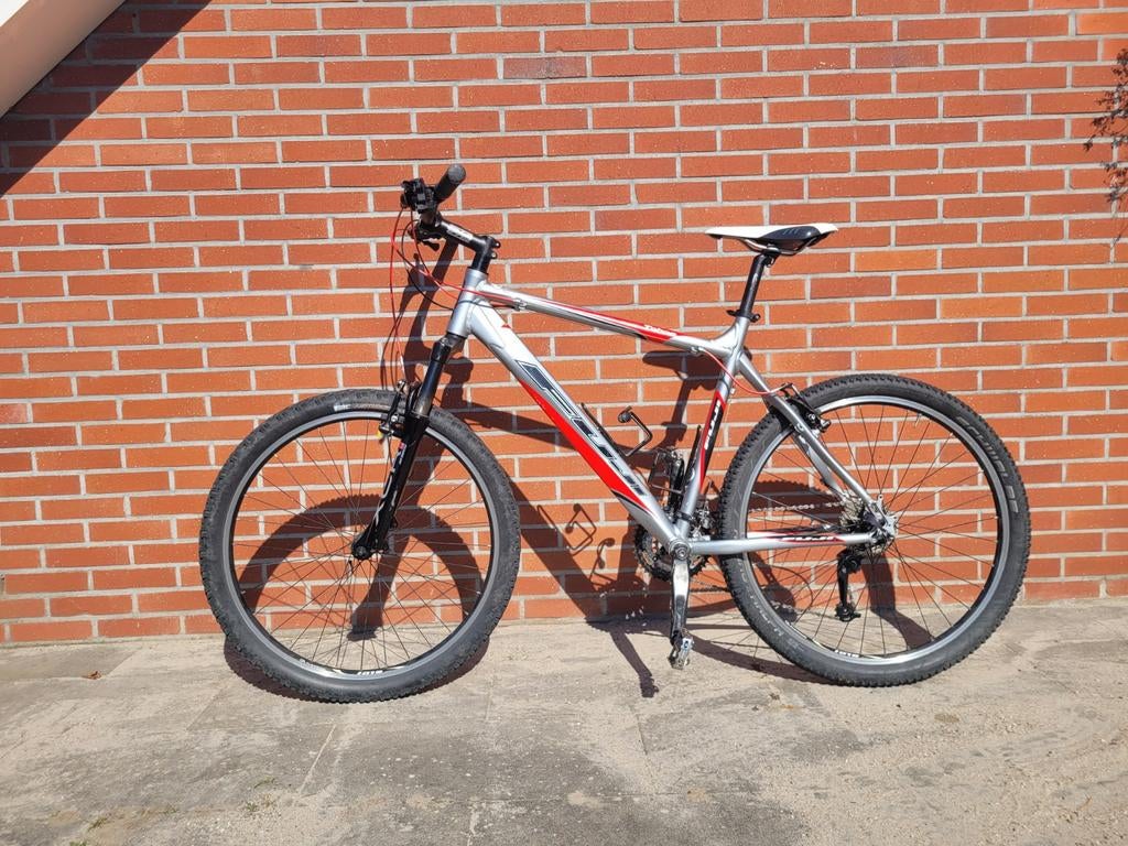 Mountainbike Fuji Tahoe, Fietsen en Brommers, Fietsen | Mountainbikes en ATB, Gebruikt, Hardtail, Velgrem, 49 tot 53 cm