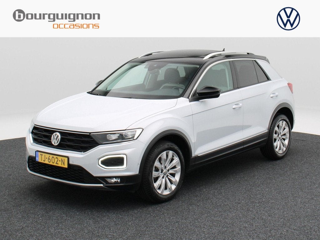 Volkswagen T-Roc 1.5 TSi Sport 150 Pk | Trekhaak | Adaptive, Voorwielaandrijving, Stof, 4 cilinders, 150 pk