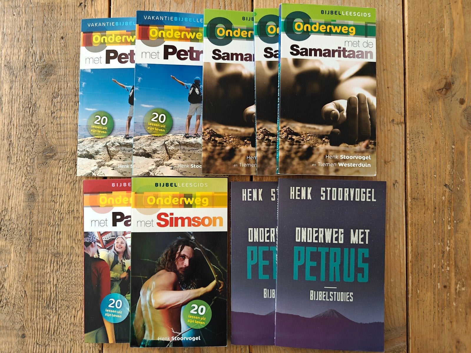 9 Bijbel leesgidsen van Henk Stoorvogel., Ophalen of Verzenden, Zo goed als nieuw