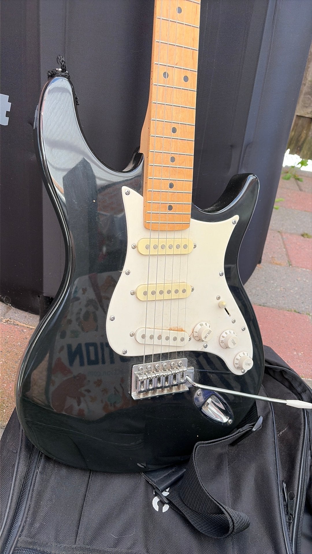 iaxe393 behringer Electrische gitaar, Ophalen, Zo goed als nieuw