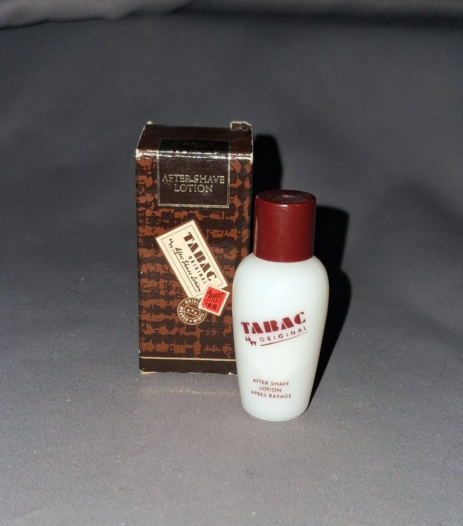 Parfum miniatuur - tabac 2 + doosje, Ophalen of Verzenden, Zo goed als nieuw, Miniatuur, Gevuld