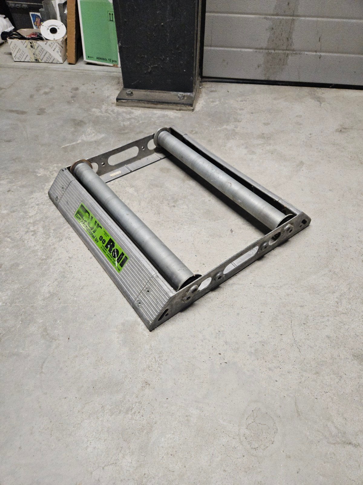 HASPEL ROLLER VAN ALUMINIUM MAX 100KG., Ophalen, Gebruikt